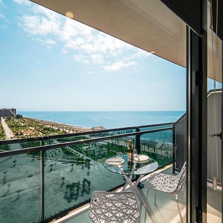 Your Beach Tower Batumi Bagian luar foto