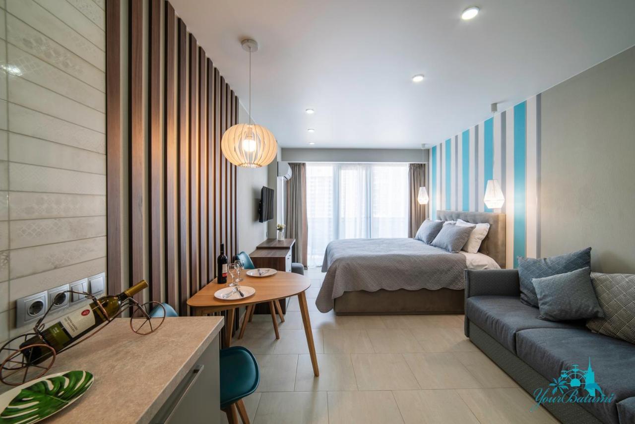 Your Beach Tower Batumi Bagian luar foto