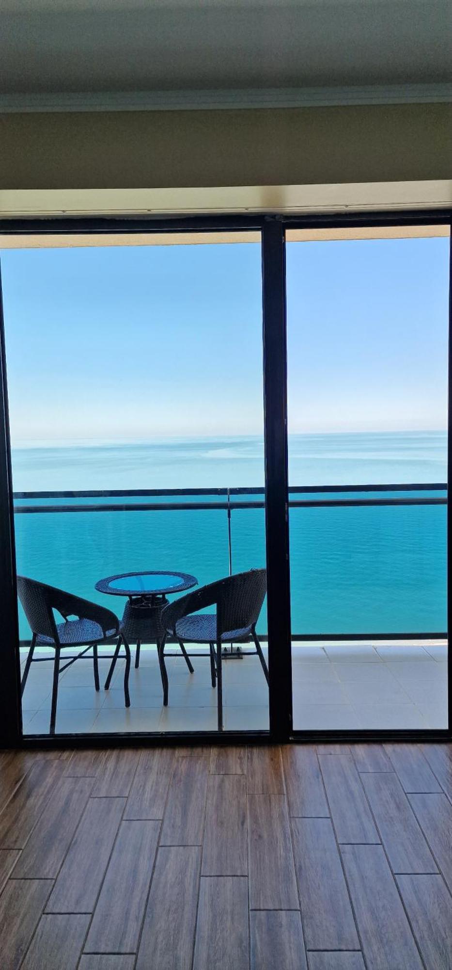 Your Beach Tower Batumi Ruang foto